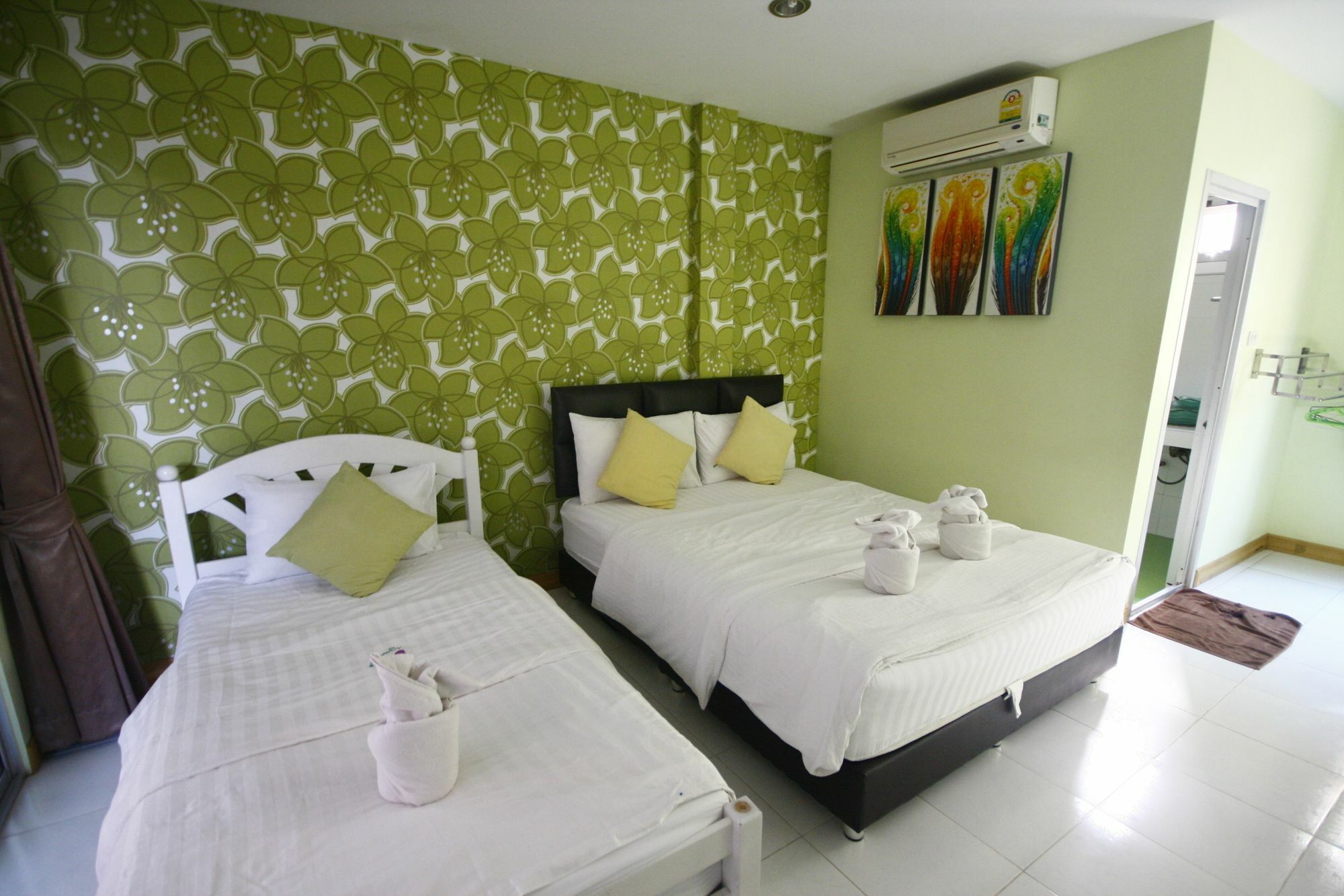 Tawaen Beach Resort Ко Ларн Екстериор снимка