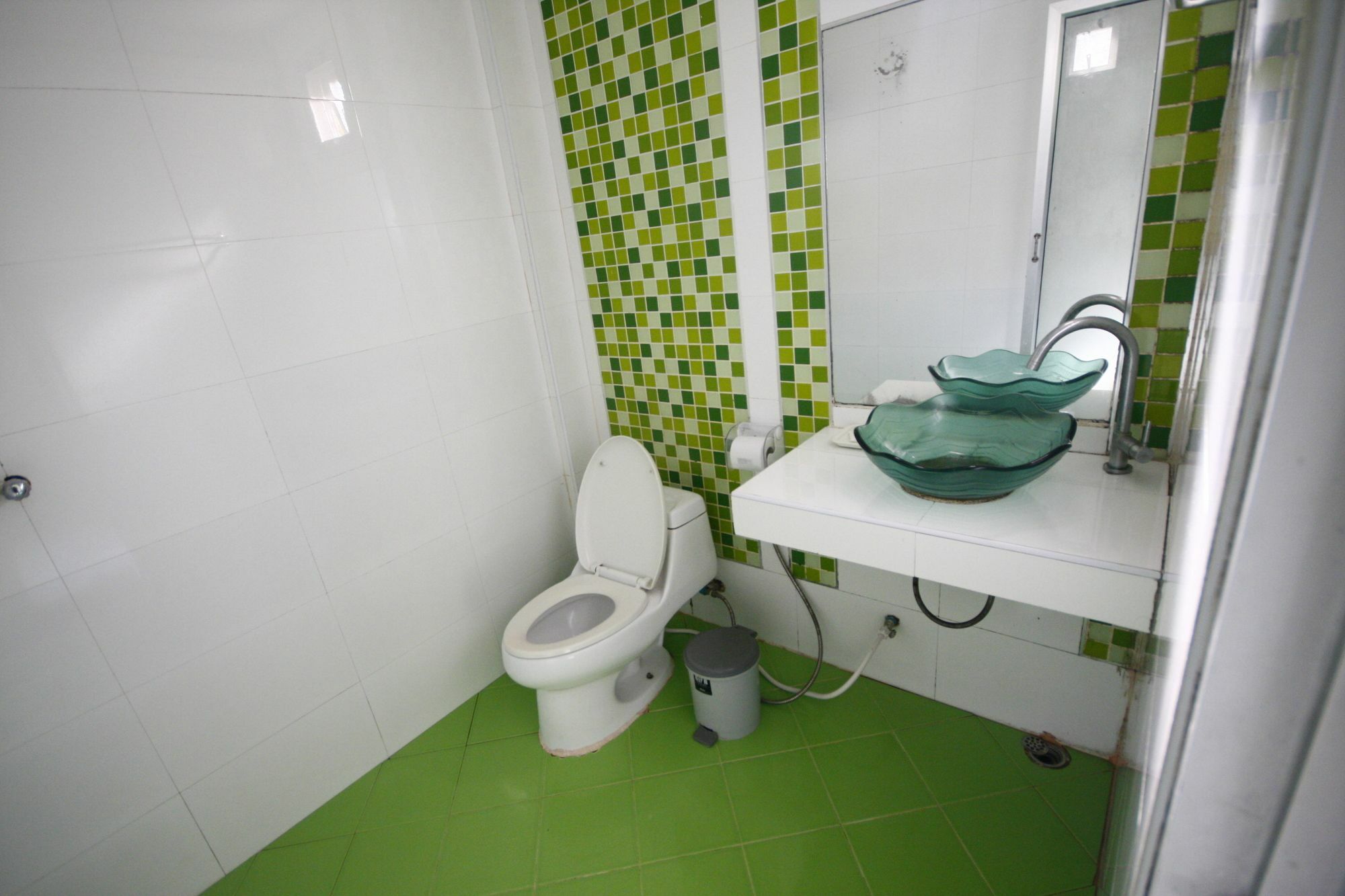 Tawaen Beach Resort Ко Ларн Екстериор снимка