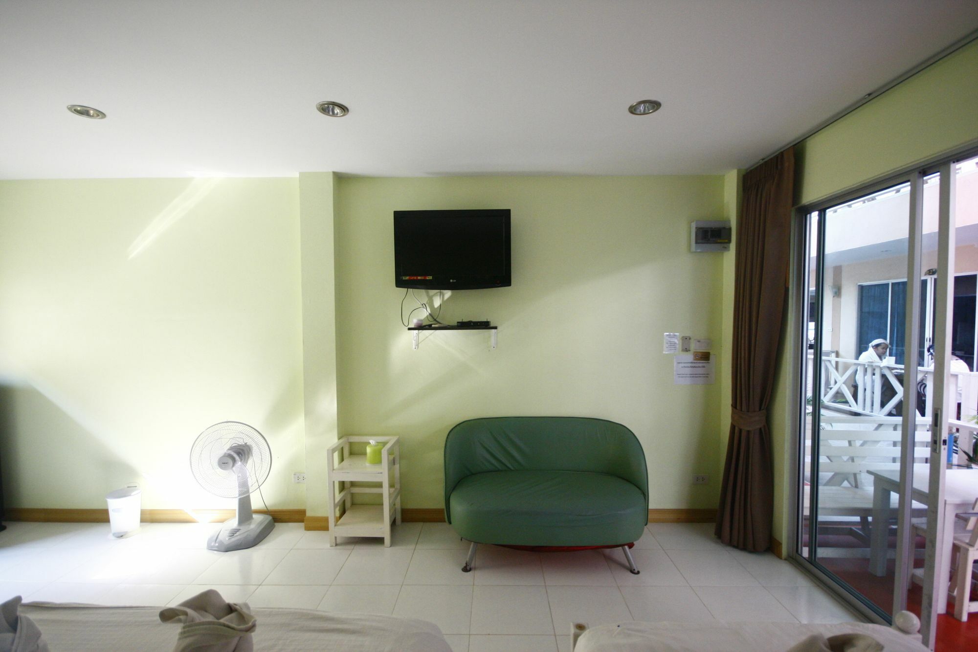 Tawaen Beach Resort Ко Ларн Екстериор снимка