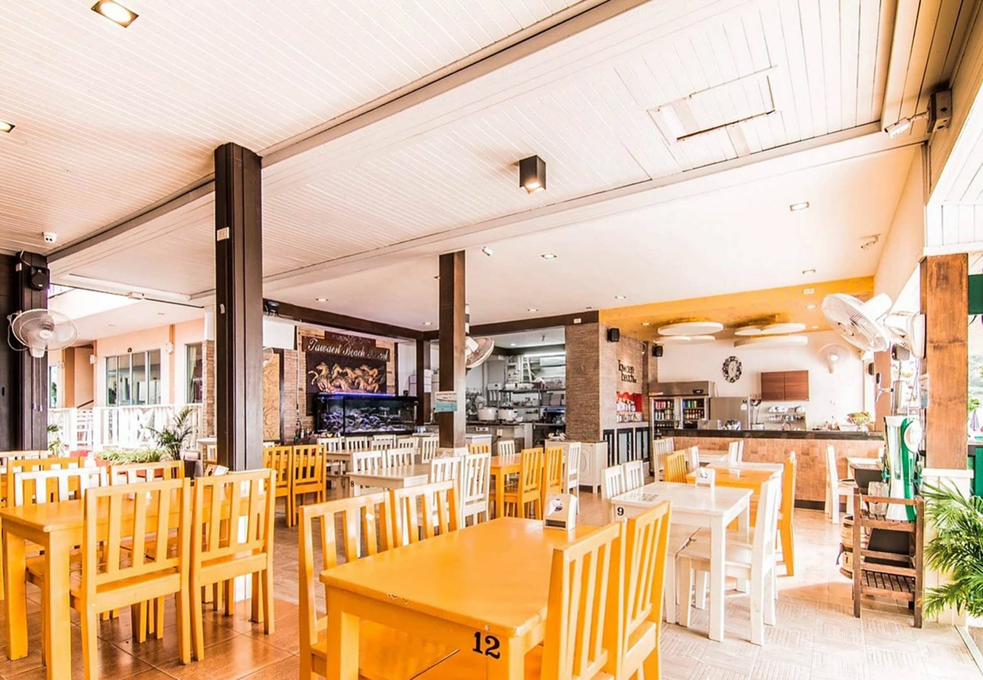 Tawaen Beach Resort Ко Ларн Екстериор снимка