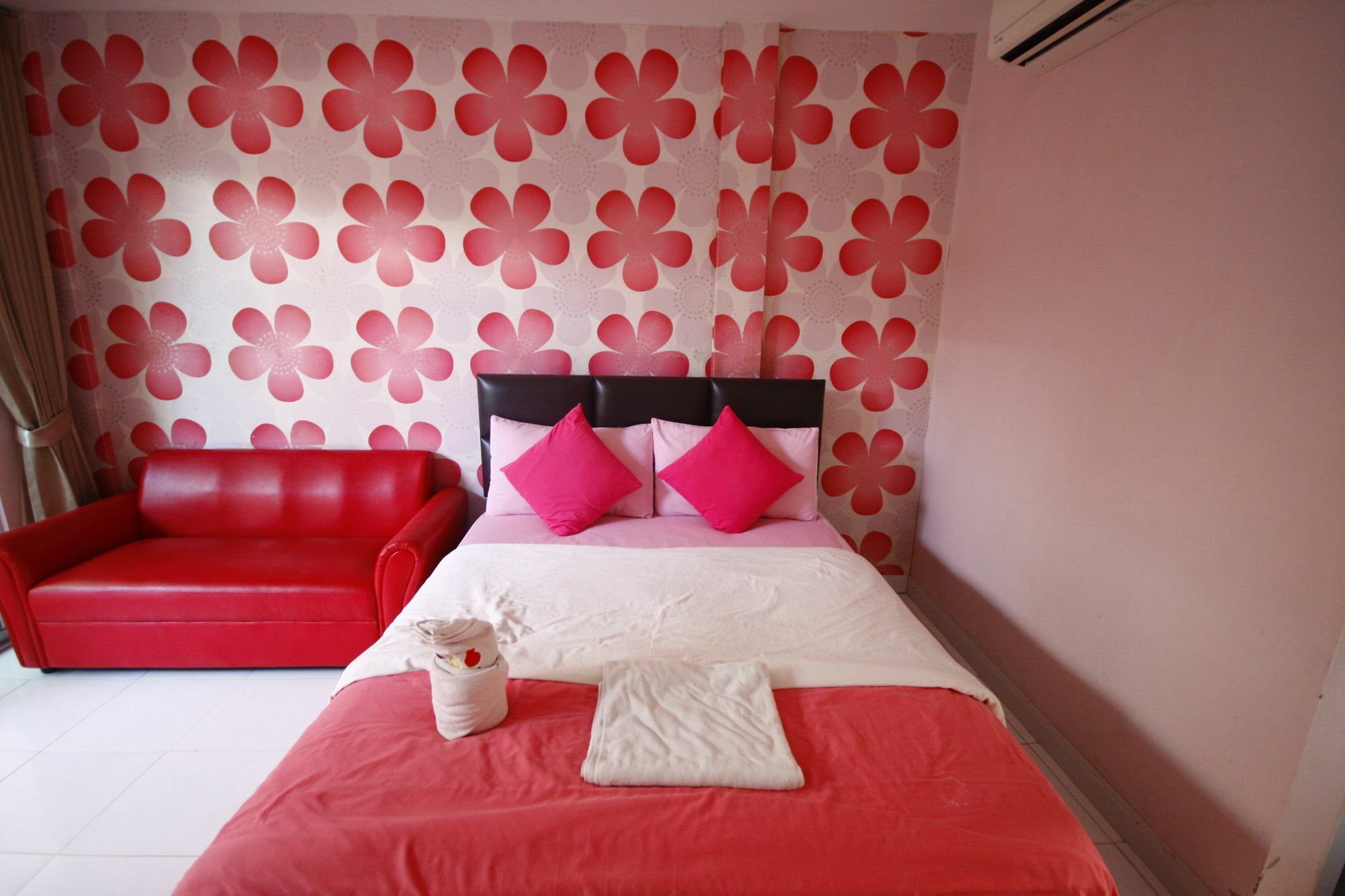 Tawaen Beach Resort Ко Ларн Екстериор снимка